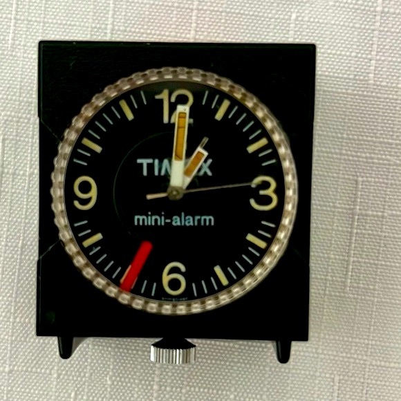 Timex~Mini Alarm Clock - Picture 3 of 14